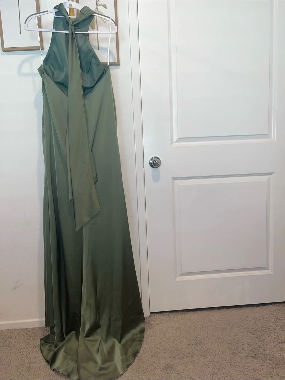 N/A elegant olive